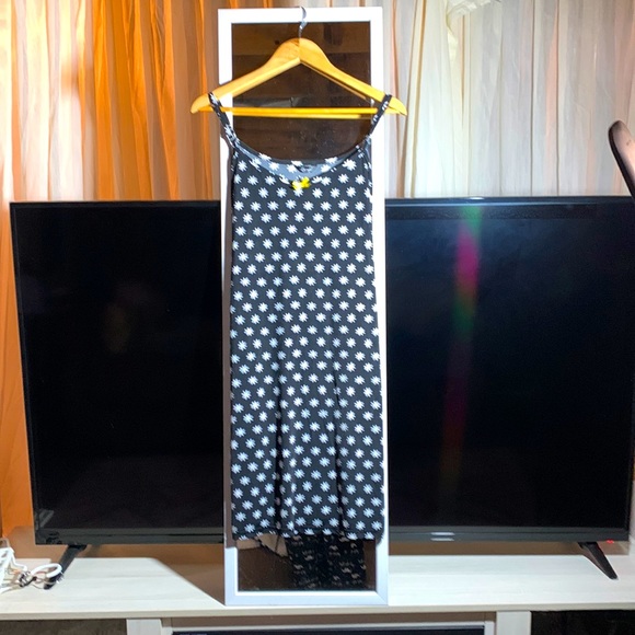 A Charmour Sun Dress, navy blue, size XL, machine wash, spandex, and polyester. - Picture 1 of 2